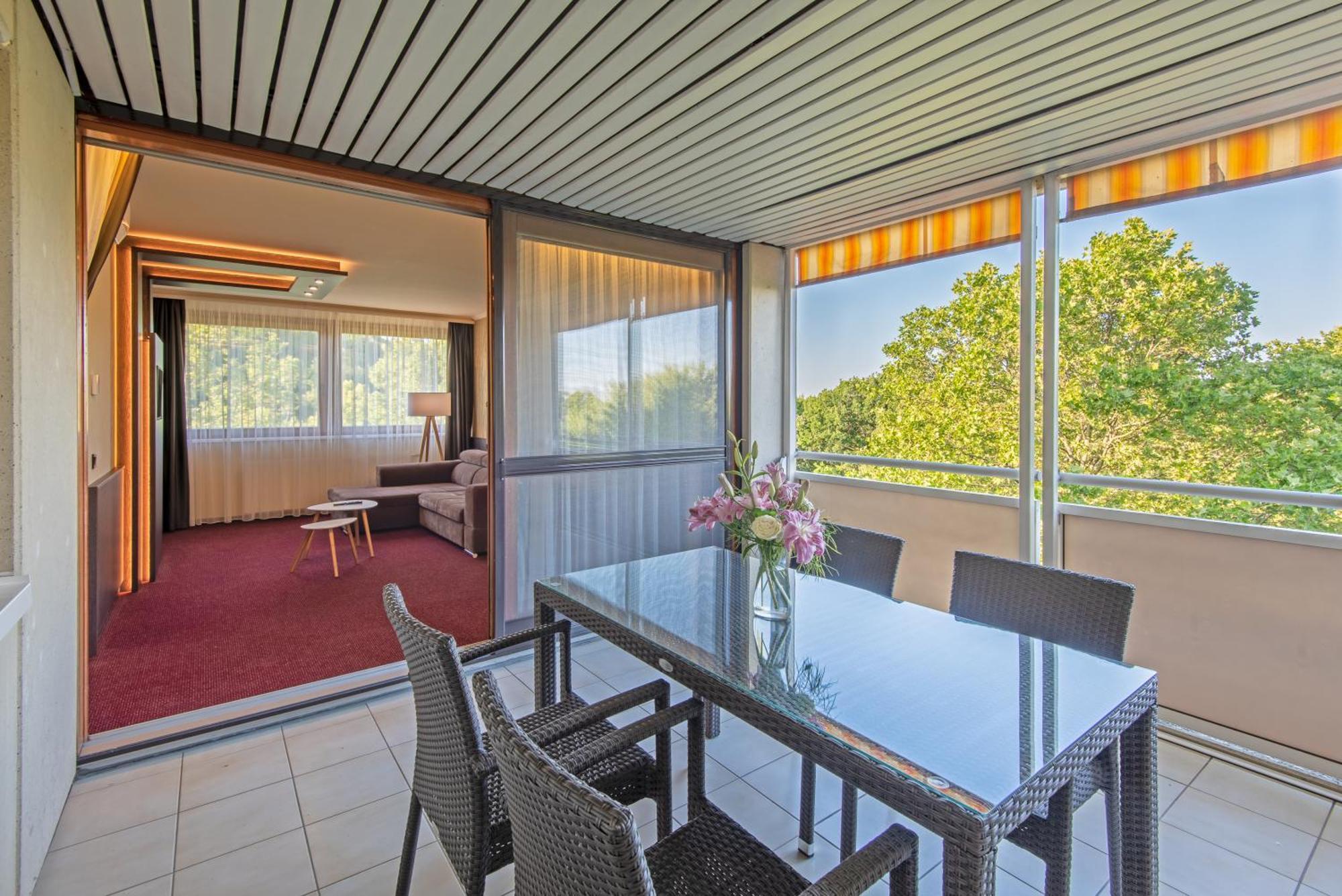 Hotel Club Tihany Bagian luar foto