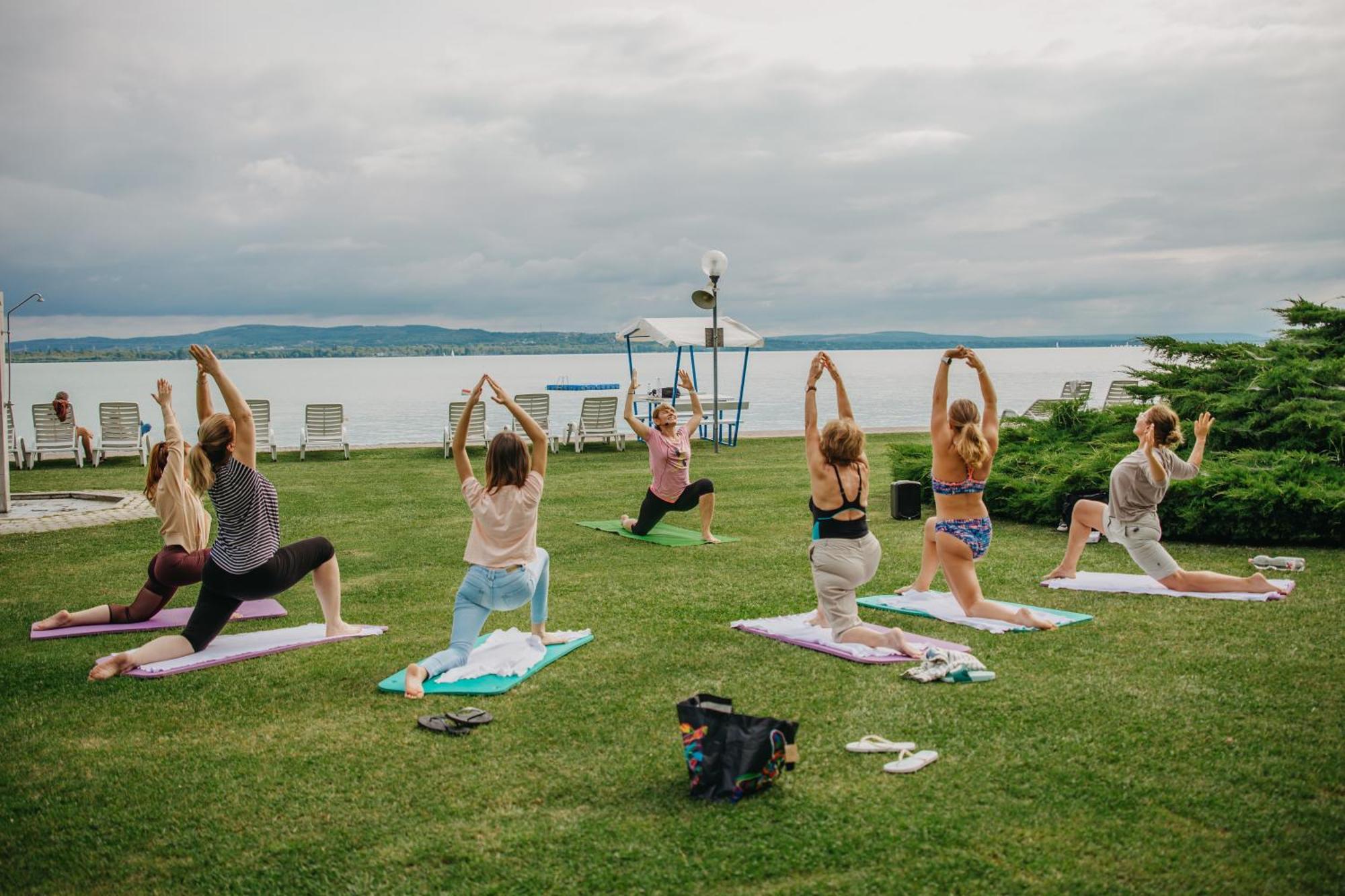Hotel Club Tihany Bagian luar foto
