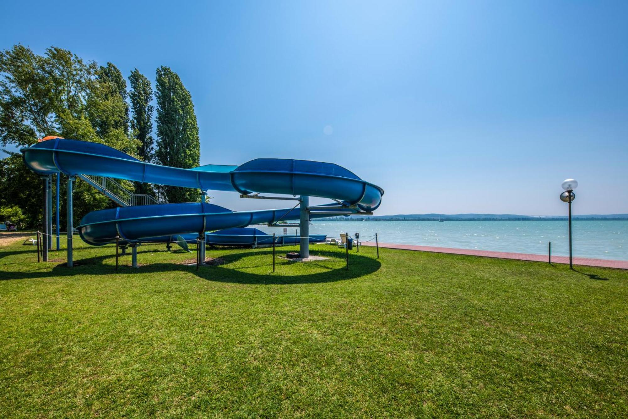 Hotel Club Tihany Bagian luar foto