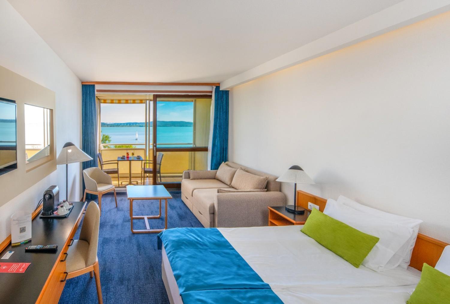 Hotel Club Tihany Bagian luar foto