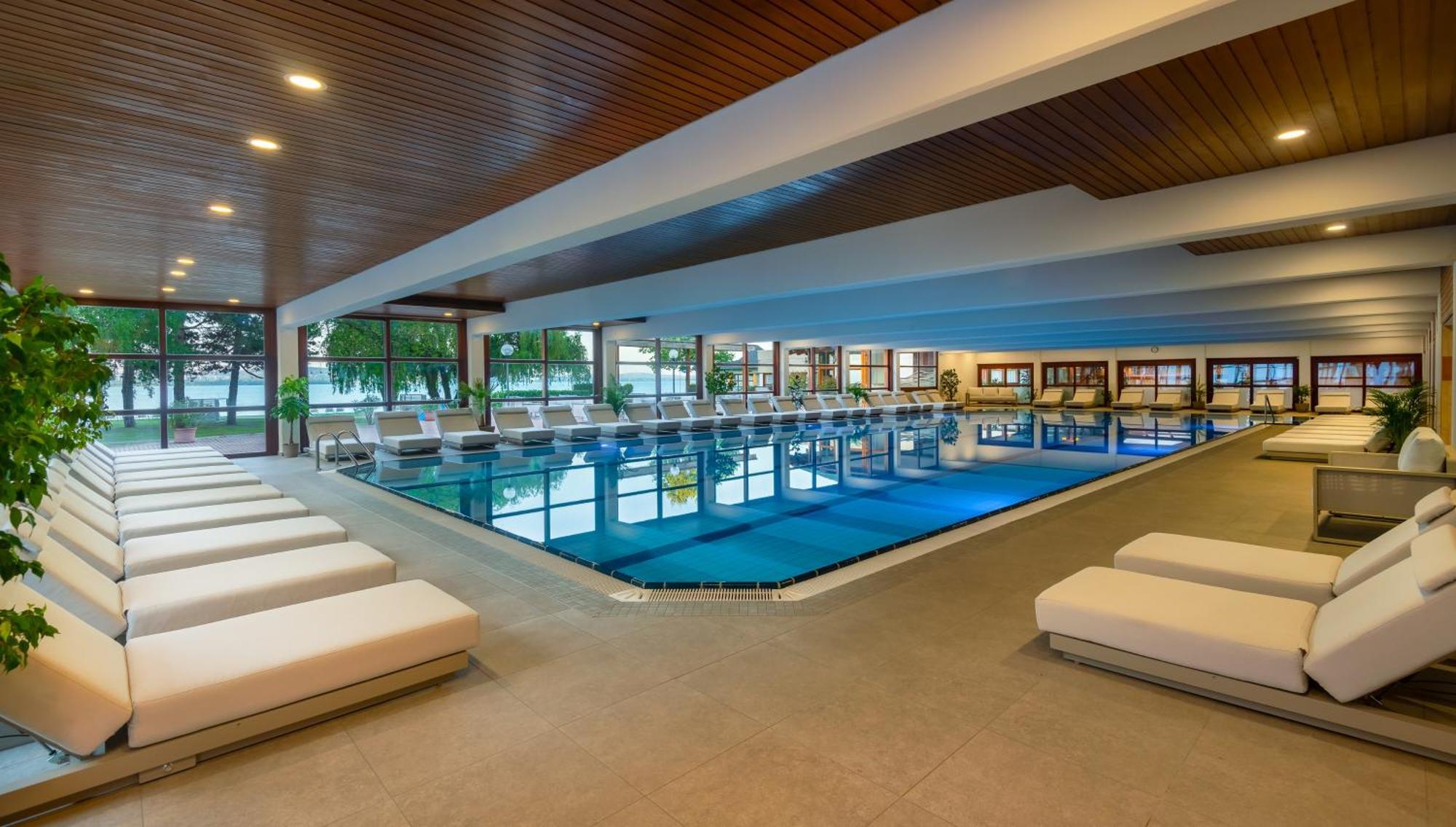 Hotel Club Tihany Bagian luar foto