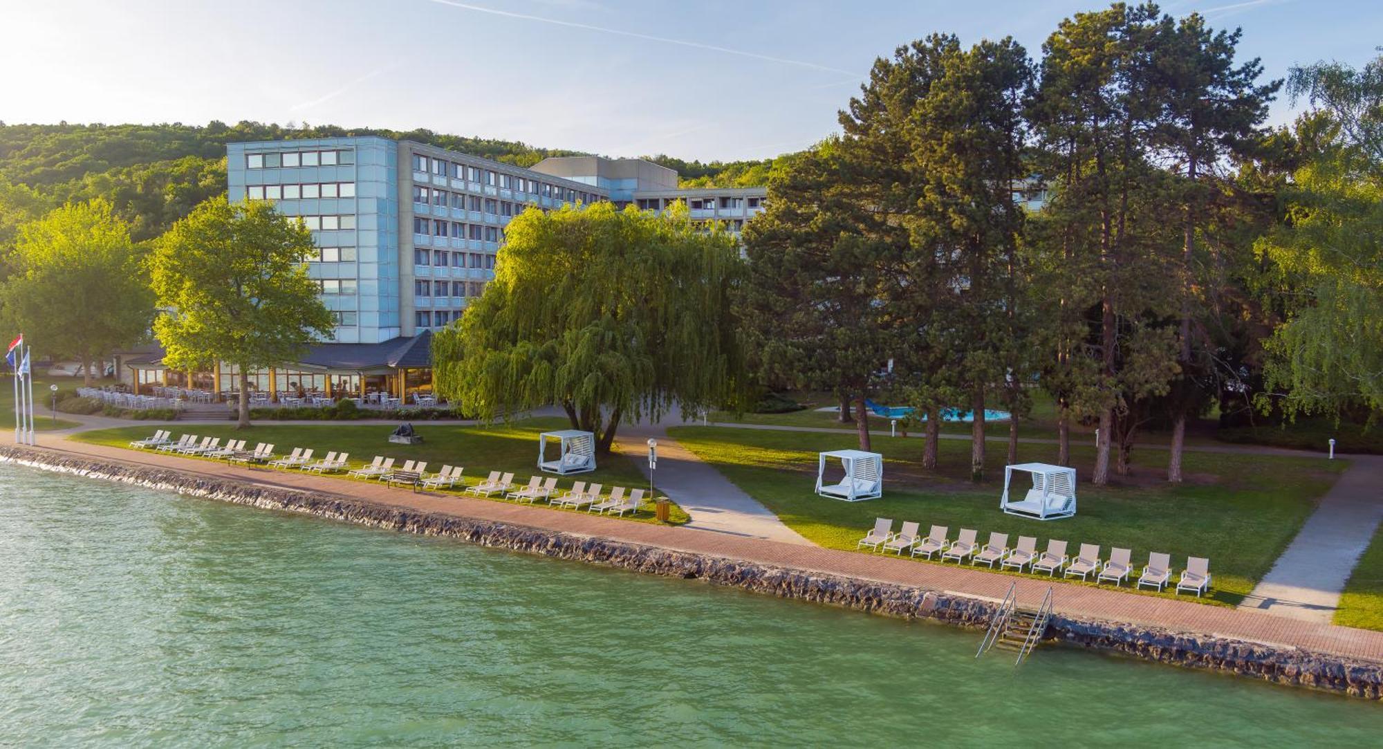 Hotel Club Tihany Bagian luar foto