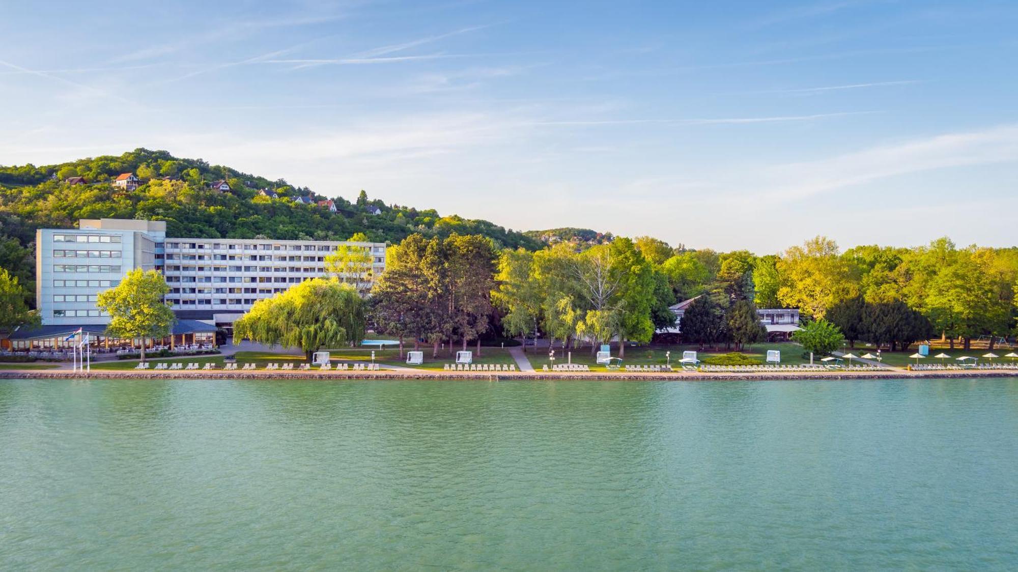 Hotel Club Tihany Bagian luar foto