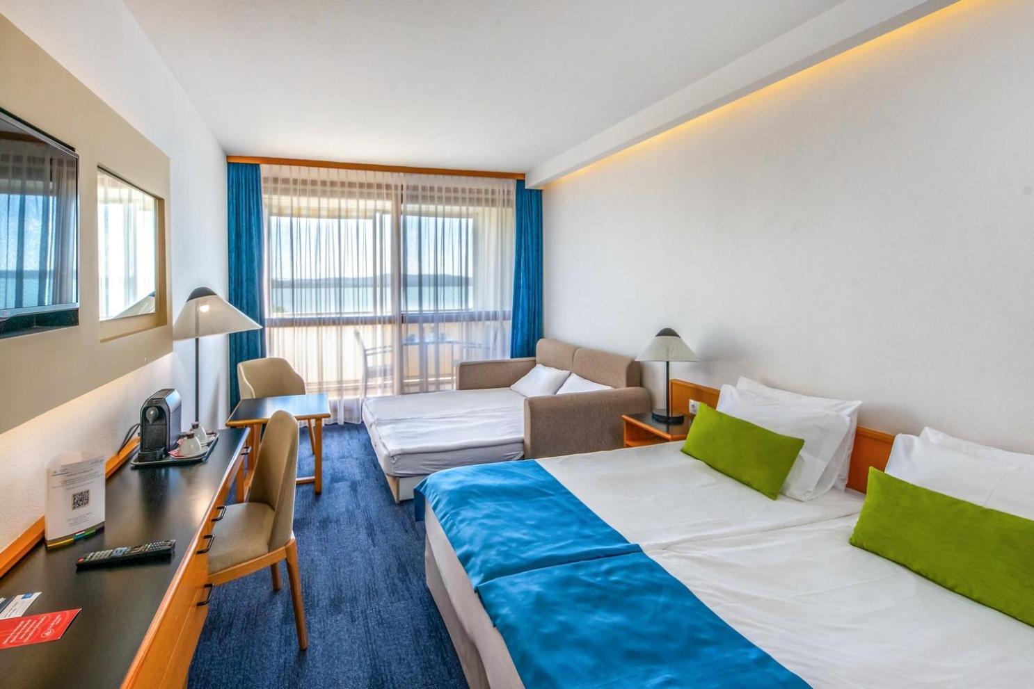 Hotel Club Tihany Bagian luar foto