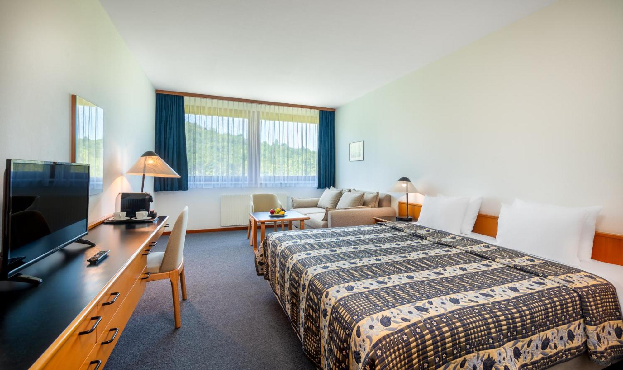 Hotel Club Tihany Bagian luar foto