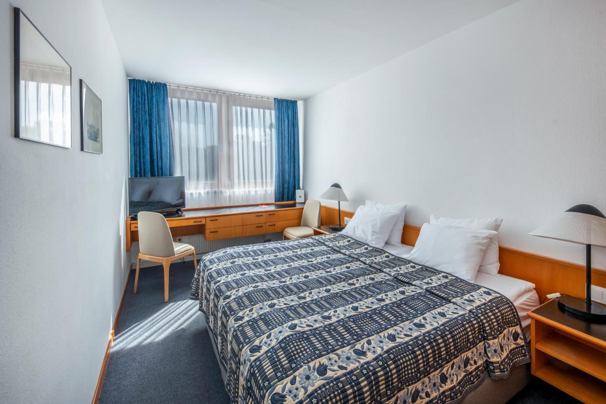 Hotel Club Tihany Bagian luar foto